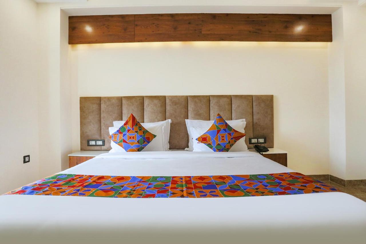 Fabhotel Golf Inn Golf Course Road Gurgaon Ngoại thất bức ảnh